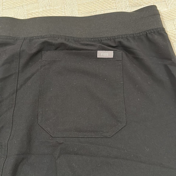 FIGS Black Livingston Basic Scrub Pants XXL Excellent Condition - Picture 5 of 6